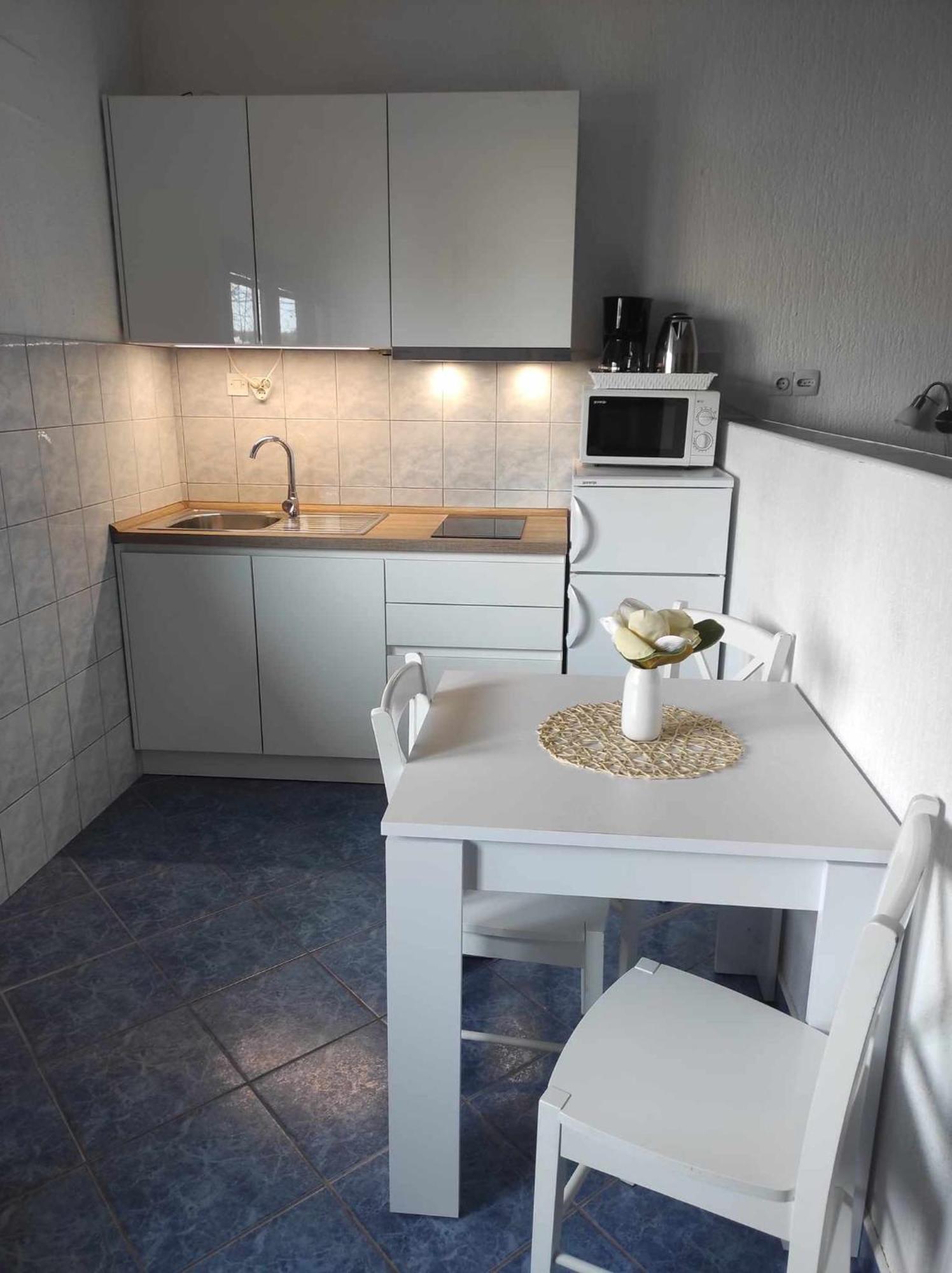 Delfin Apartments Sveti Juraj Eksteriør billede