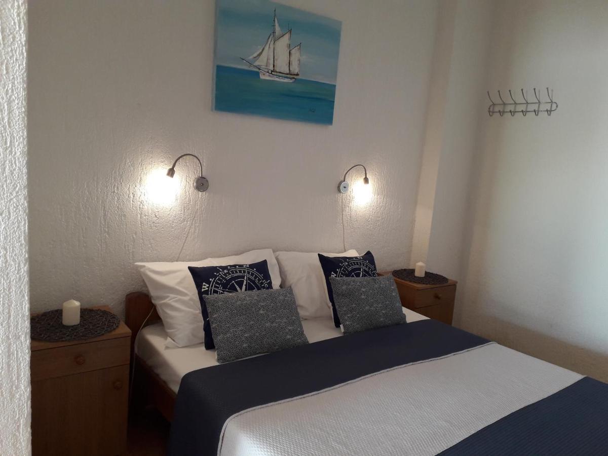 Delfin Apartments Sveti Juraj Eksteriør billede